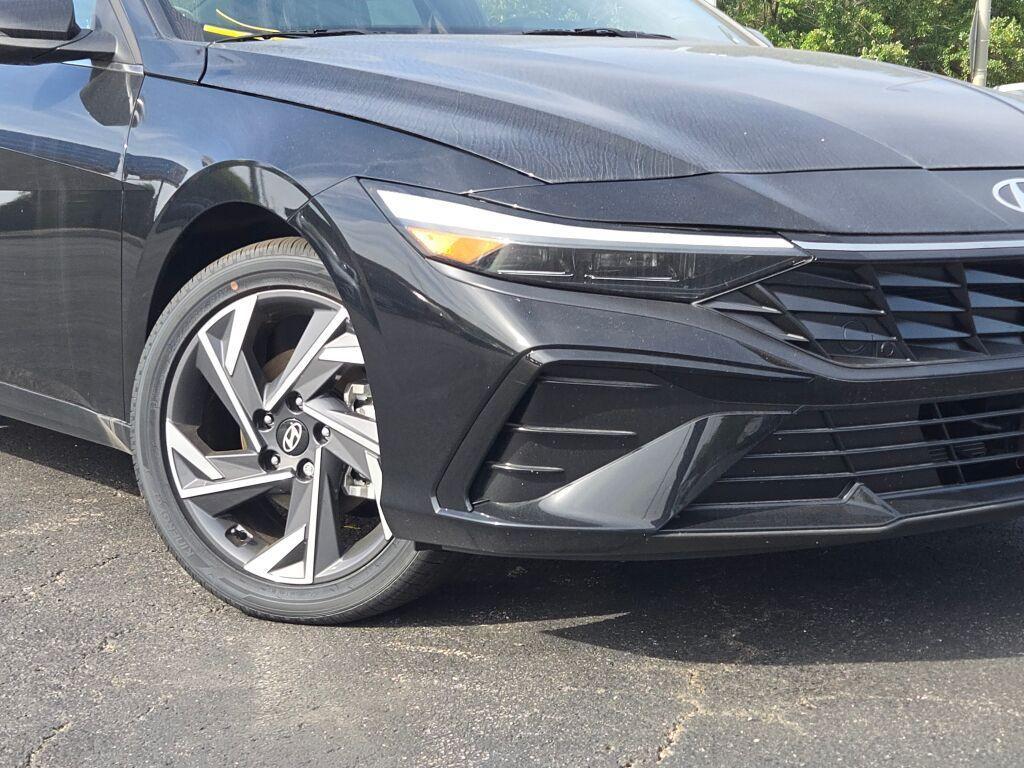 new 2025 Hyundai ELANTRA HEV car, priced at $28,936