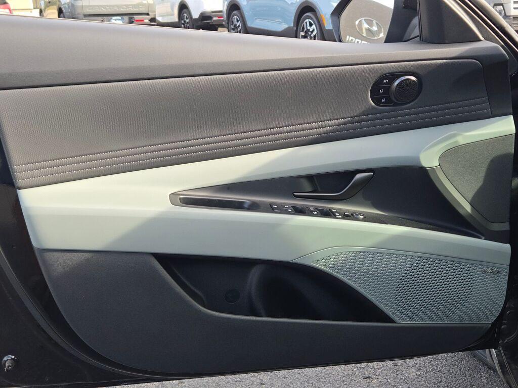 new 2025 Hyundai ELANTRA HEV car, priced at $28,936