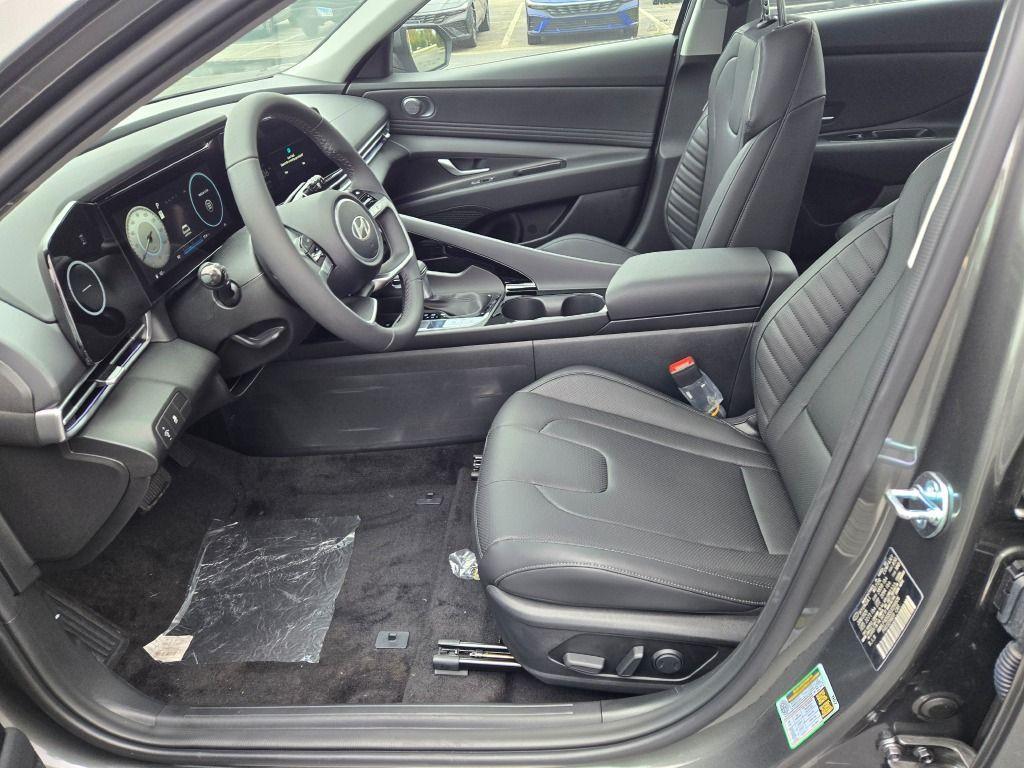 new 2025 Hyundai Elantra car, priced at $28,057