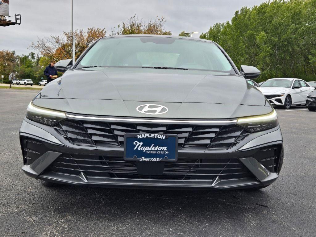 new 2025 Hyundai Elantra car, priced at $28,057