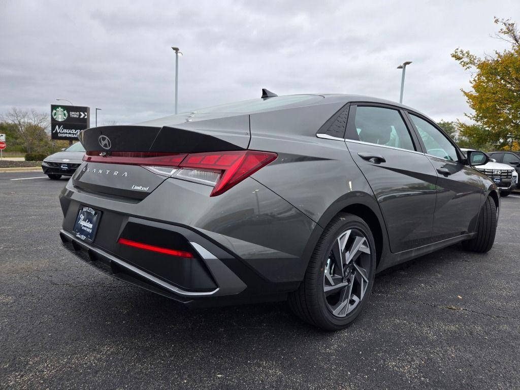 new 2025 Hyundai Elantra car, priced at $28,057