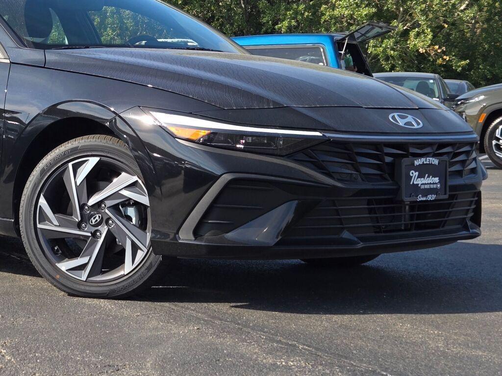 new 2025 Hyundai ELANTRA HEV car, priced at $26,602