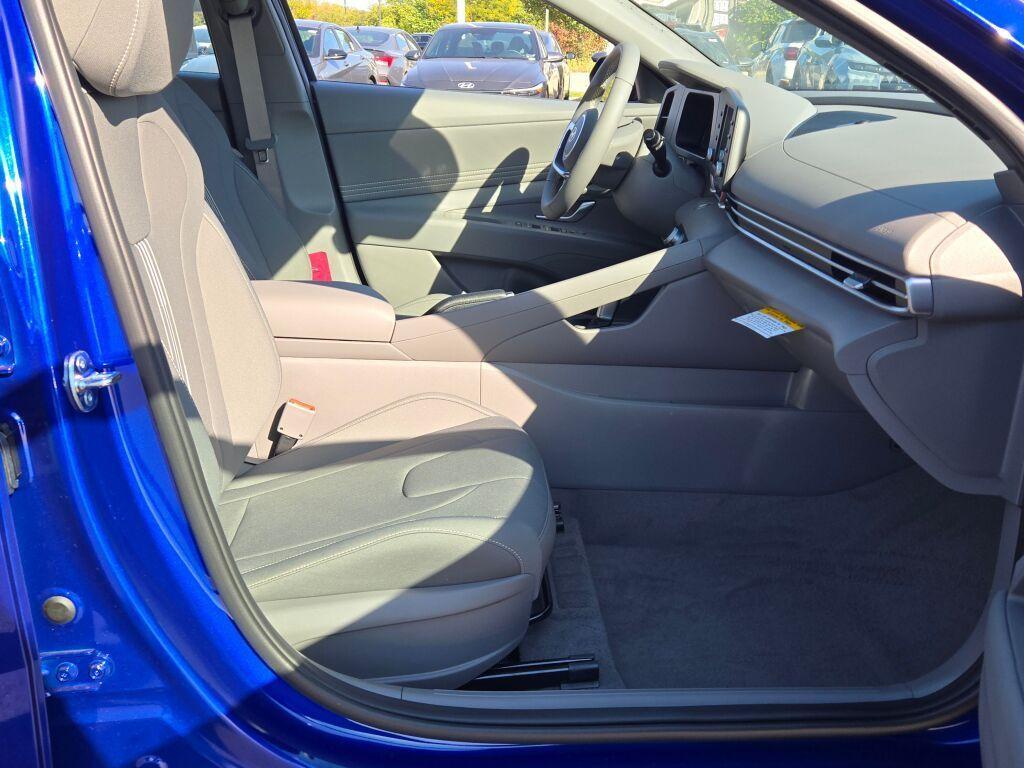 new 2025 Hyundai Elantra car, priced at $24,660