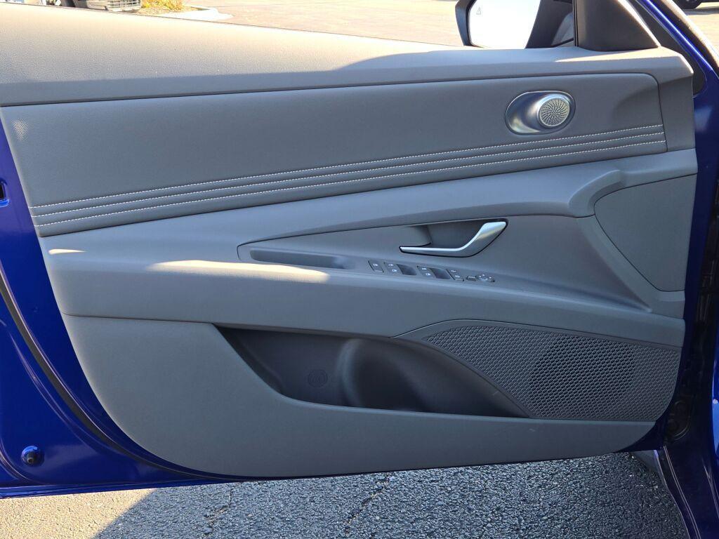 new 2025 Hyundai Elantra car, priced at $24,660