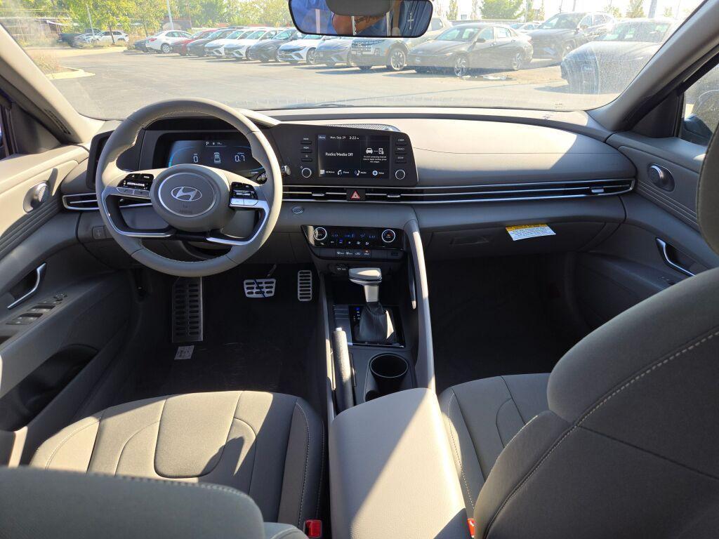 new 2025 Hyundai Elantra car, priced at $24,660