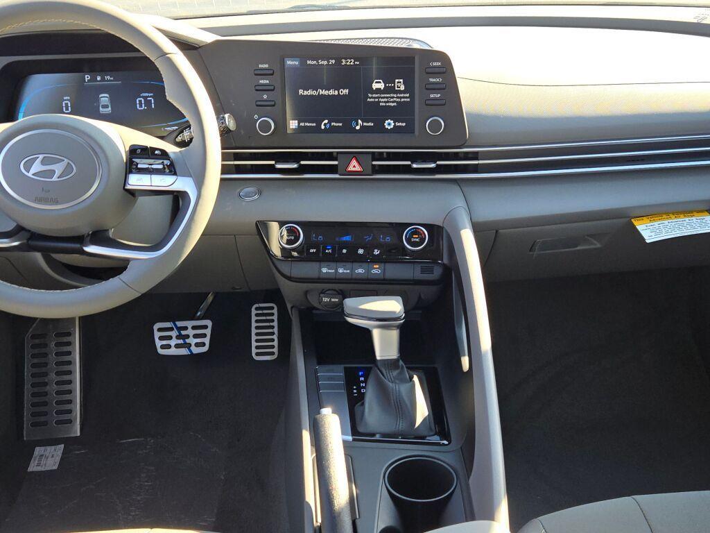 new 2025 Hyundai Elantra car, priced at $24,660