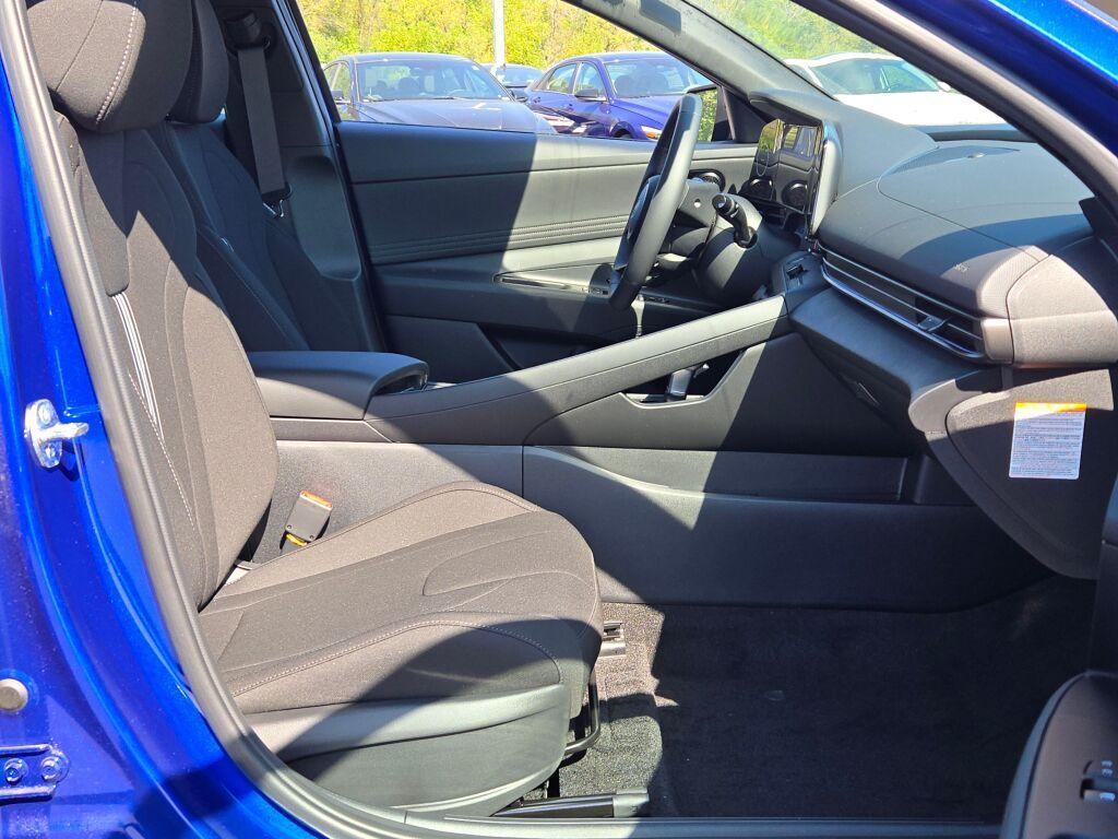 new 2025 Hyundai ELANTRA HEV car, priced at $26,602