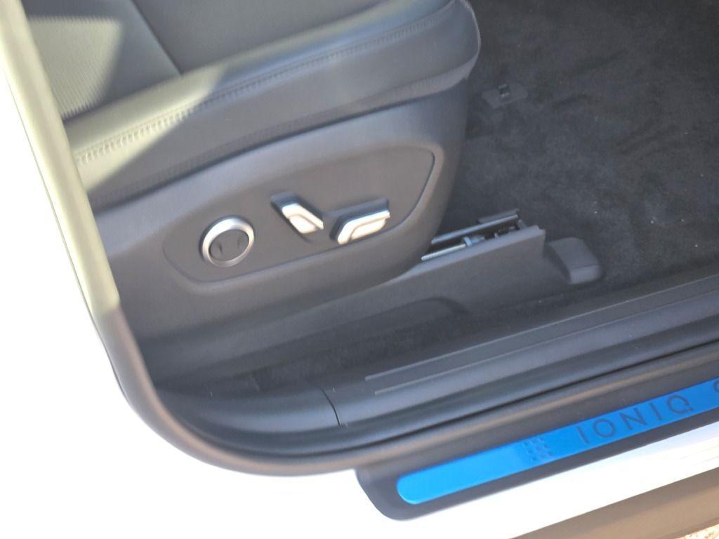 new 2026 Hyundai IONIQ 9 car, priced at $64,700