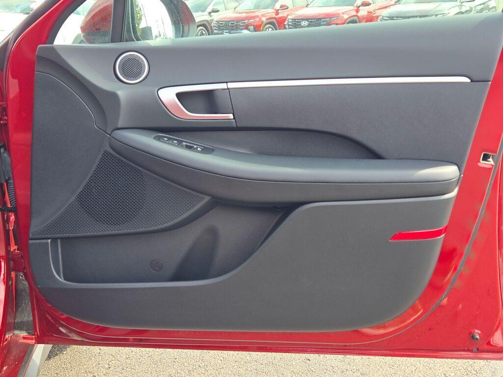 new 2025 Hyundai Sonata car, priced at $25,407