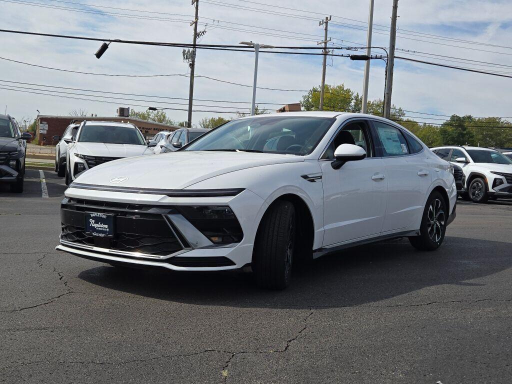 new 2025 Hyundai Sonata car, priced at $28,078