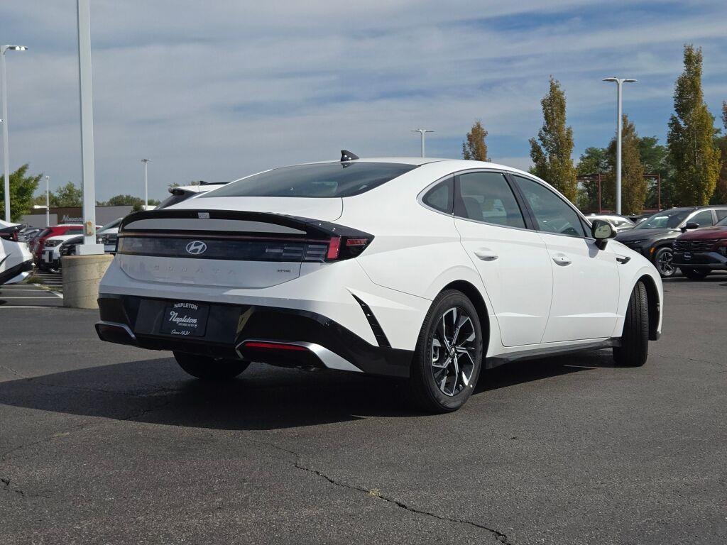 new 2025 Hyundai Sonata car, priced at $28,078