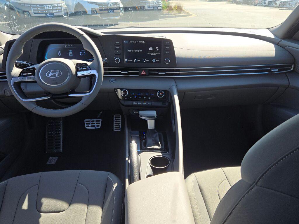 new 2025 Hyundai Elantra car, priced at $24,212