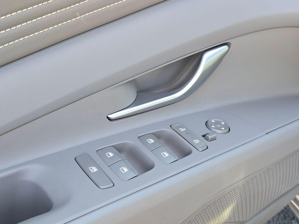 new 2025 Hyundai Elantra car, priced at $24,212