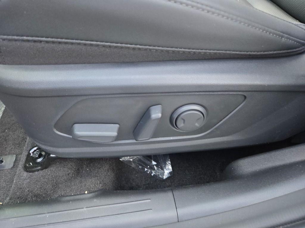 new 2025 Hyundai TUCSON Hybrid car, priced at $35,819