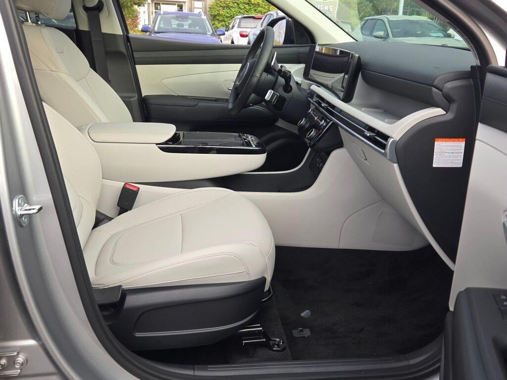 new 2025 Hyundai TUCSON Hybrid car, priced at $33,893