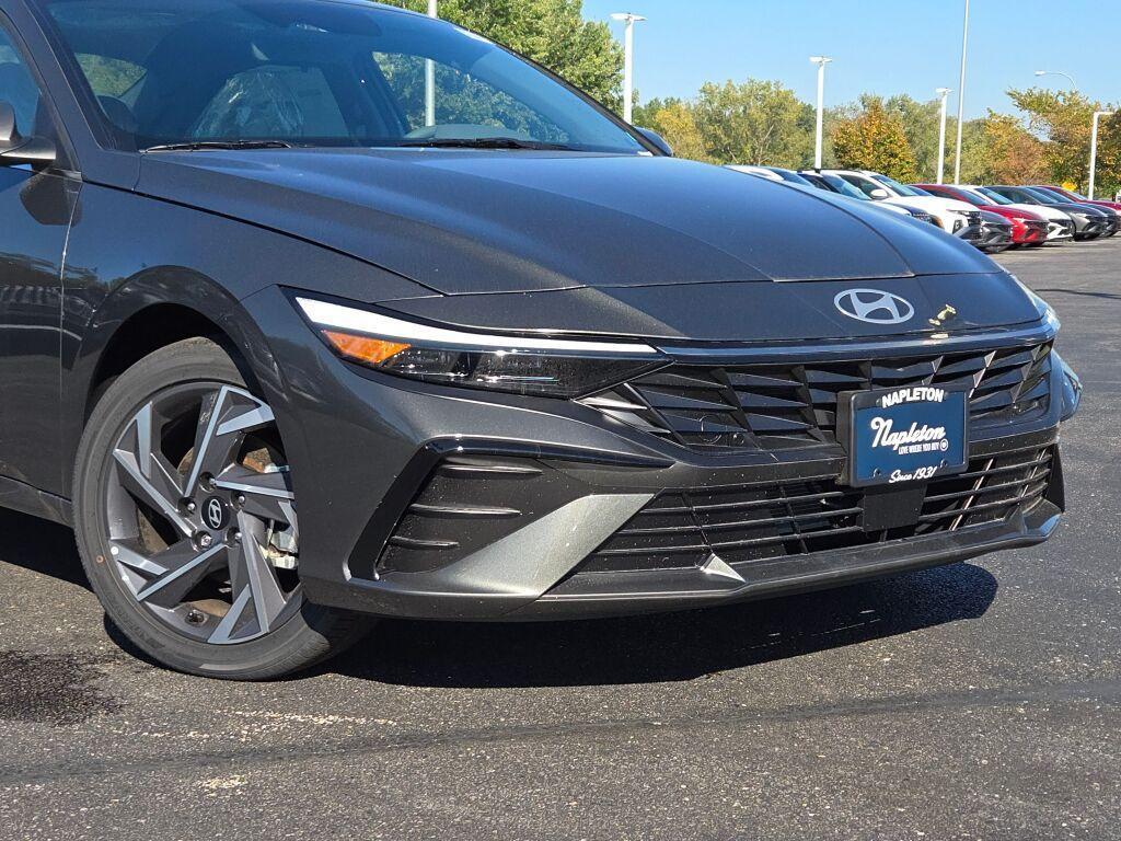 new 2025 Hyundai Elantra car, priced at $26,440
