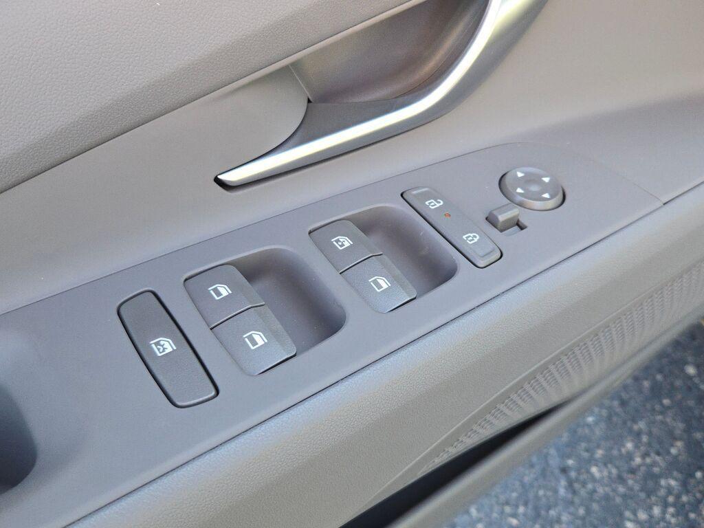 new 2025 Hyundai Elantra car, priced at $26,440