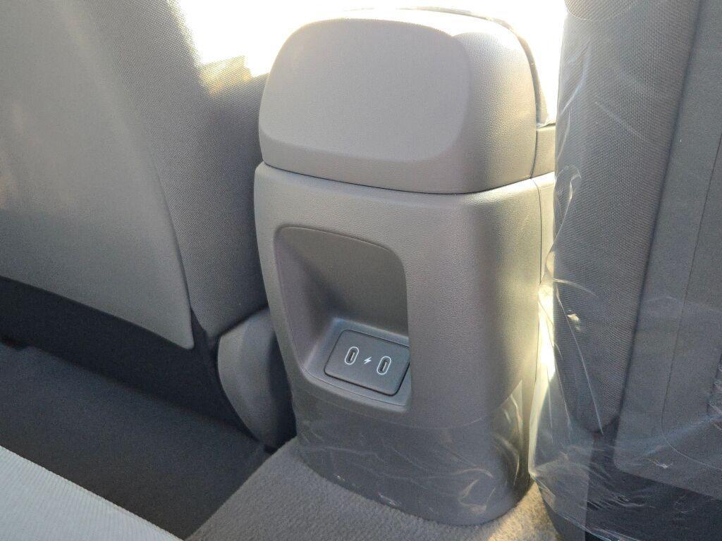 new 2025 Hyundai Elantra car, priced at $26,440