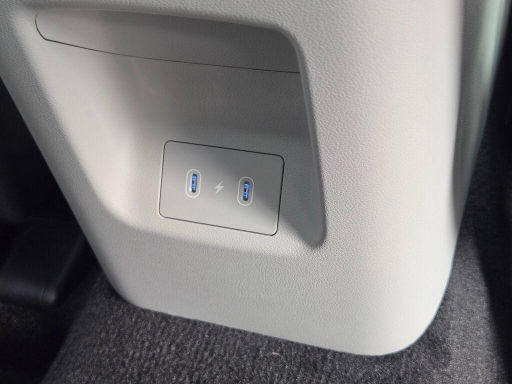 new 2025 Hyundai TUCSON Hybrid car, priced at $41,368