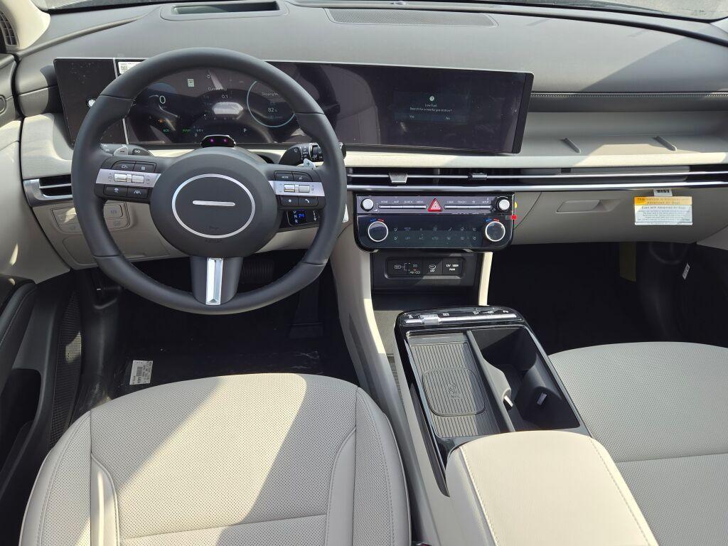 new 2025 Hyundai TUCSON Hybrid car, priced at $41,368