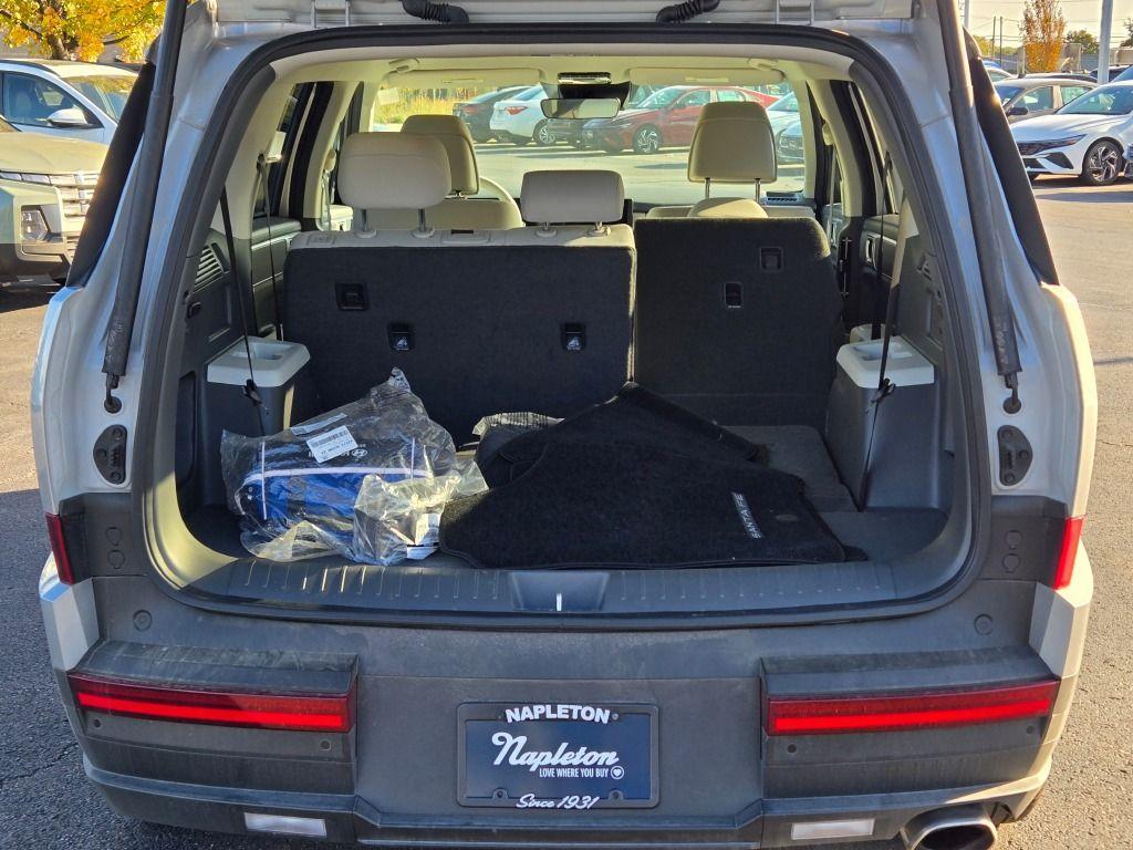 used 2025 Hyundai Santa Fe car, priced at $32,363