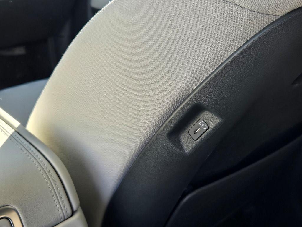 used 2025 Hyundai Santa Fe car, priced at $32,363