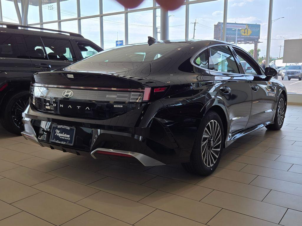 new 2025 Hyundai Sonata Hybrid car, priced at $34,480
