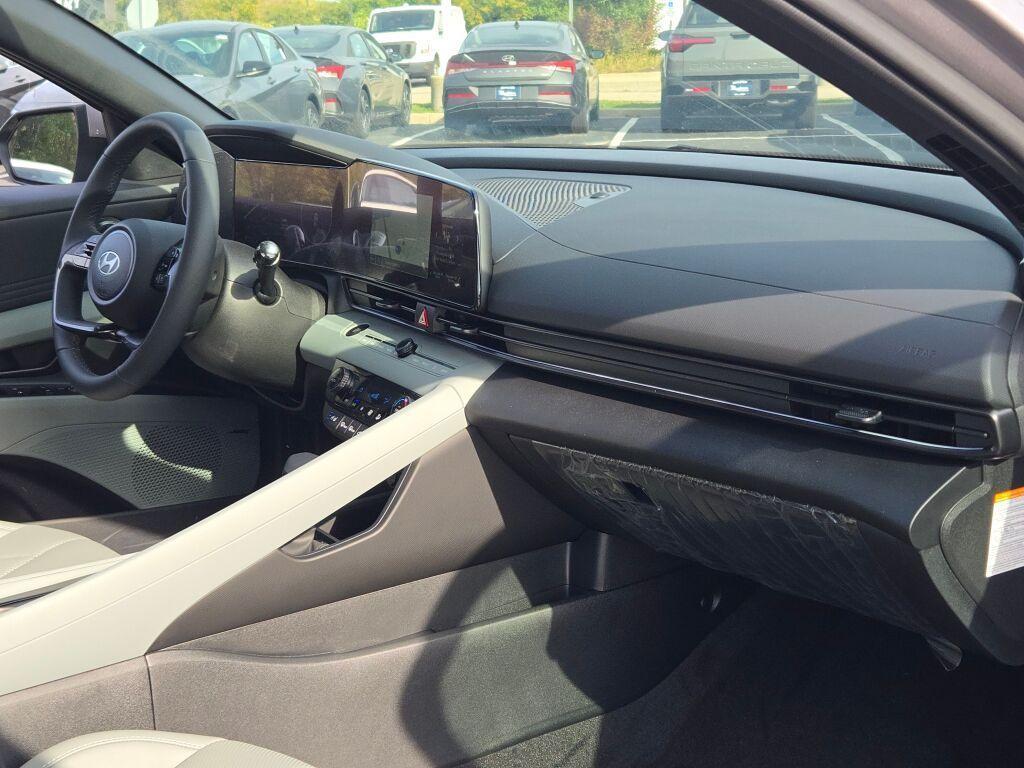 new 2025 Hyundai ELANTRA HEV car, priced at $28,945