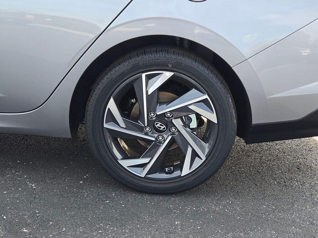new 2025 Hyundai ELANTRA HEV car, priced at $28,945