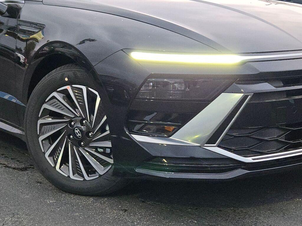 new 2026 Hyundai Sonata Hybrid car, priced at $33,233