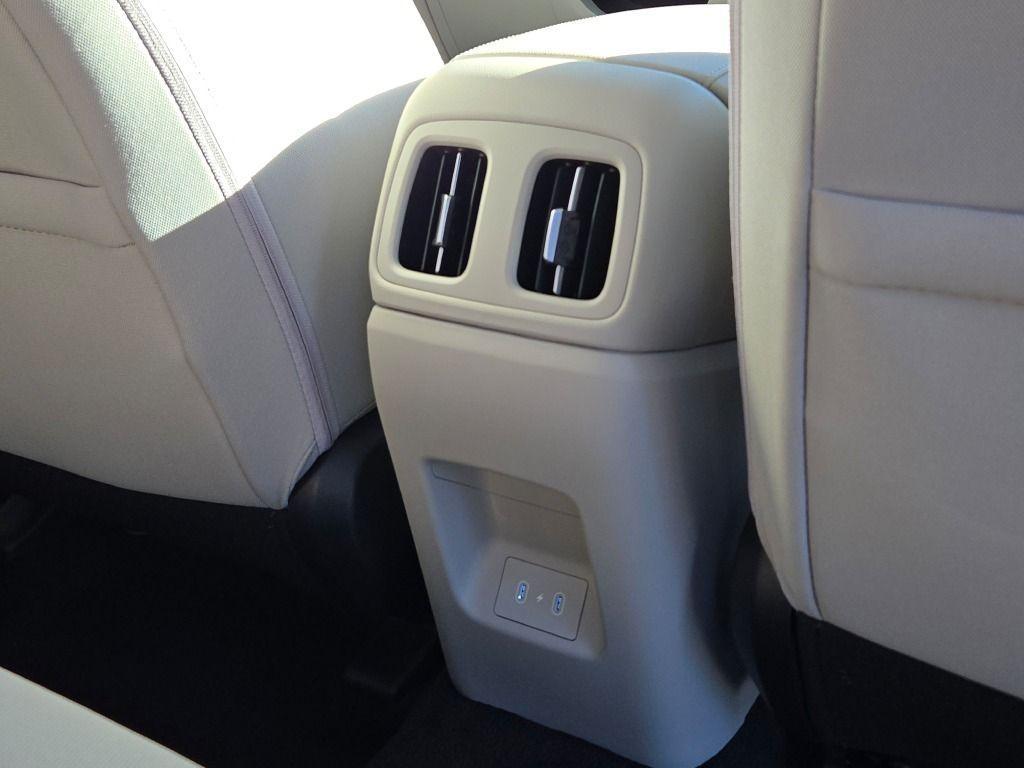 new 2026 Hyundai TUCSON Hybrid car, priced at $34,877