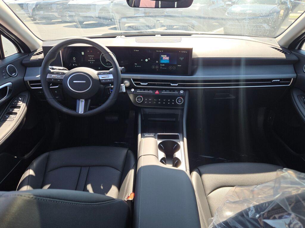 new 2025 Hyundai Sonata Hybrid car, priced at $35,439