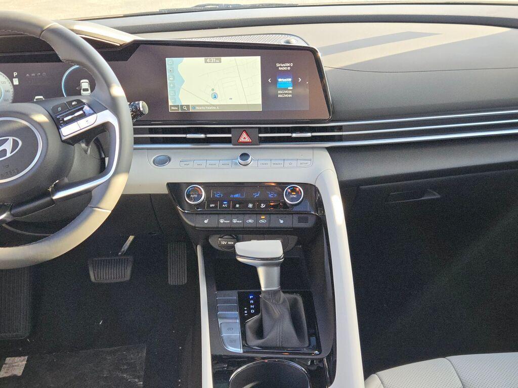 new 2025 Hyundai Elantra car, priced at $27,640