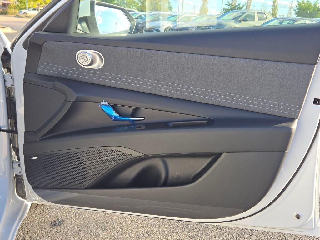 new 2025 Hyundai Elantra car, priced at $27,640