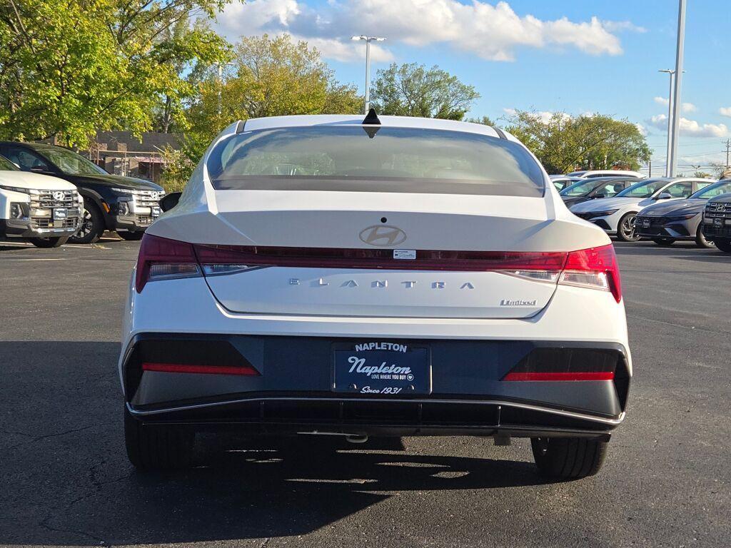 new 2025 Hyundai Elantra car, priced at $27,640