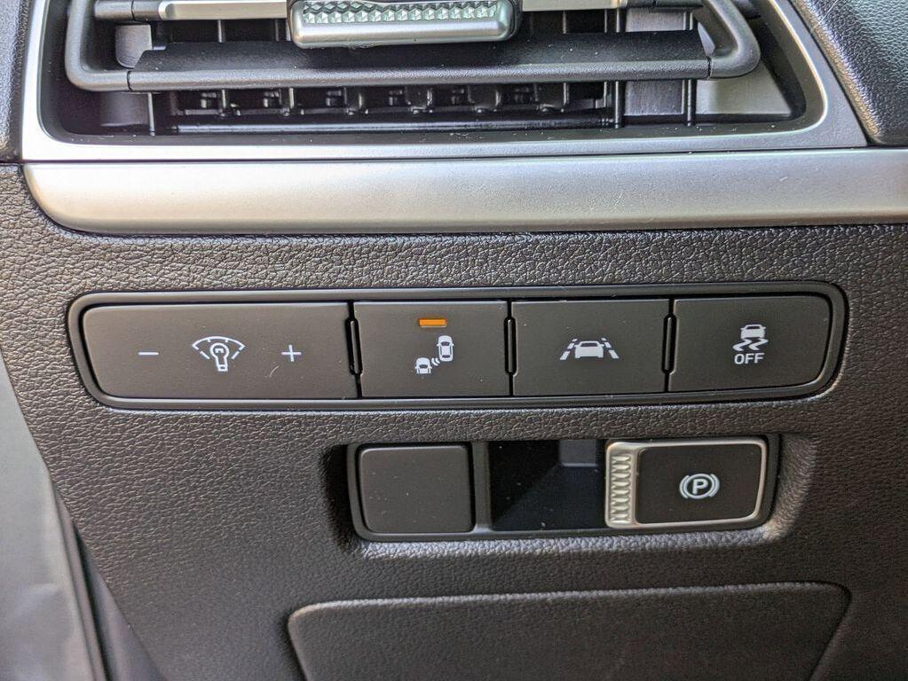 used 2022 Hyundai Palisade car, priced at $17,995