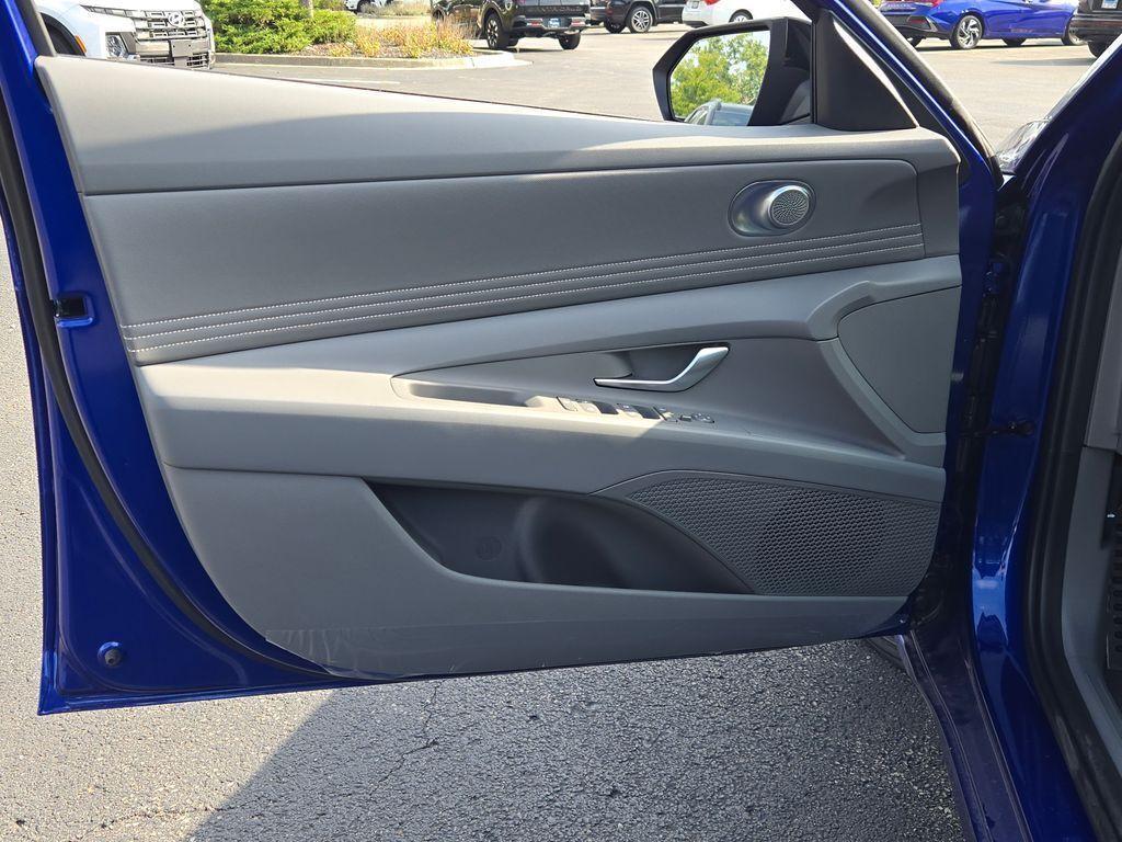 new 2025 Hyundai ELANTRA HEV car, priced at $28,710