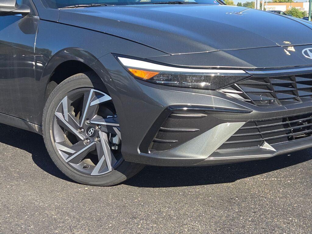 new 2025 Hyundai ELANTRA HEV car, priced at $28,891