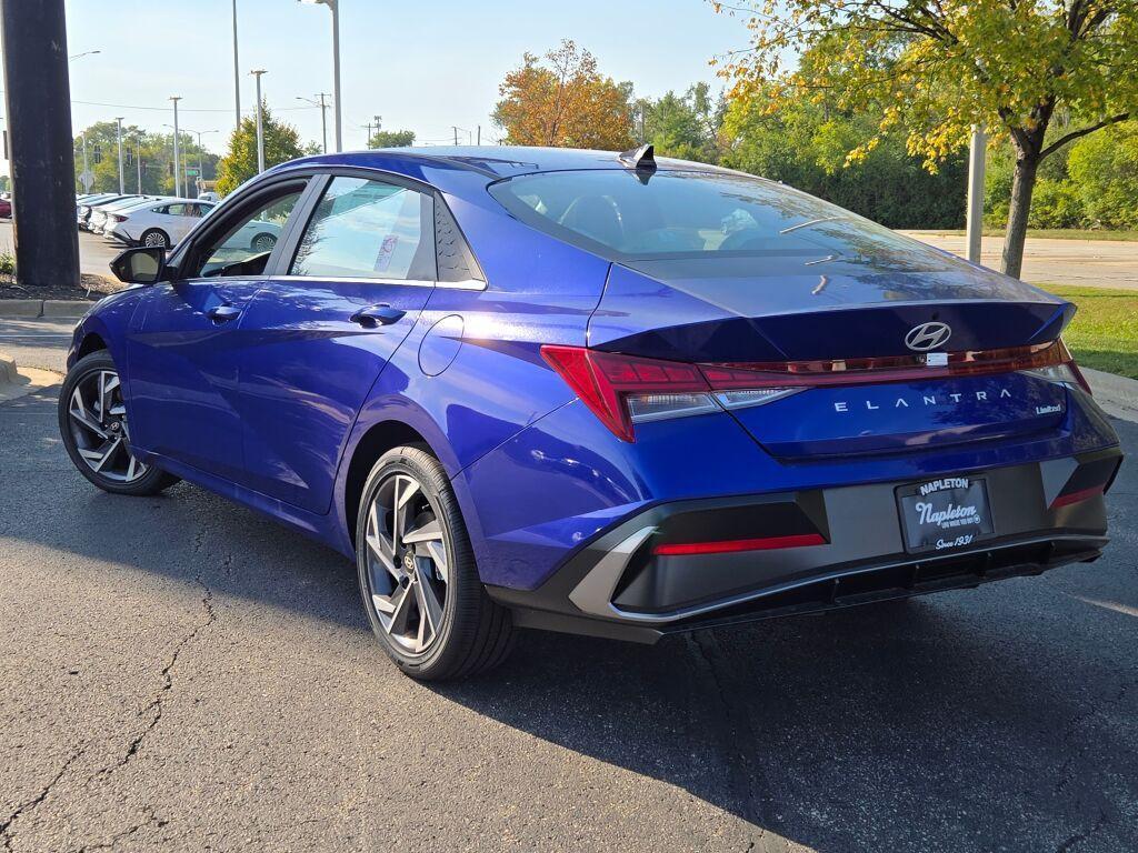 new 2025 Hyundai Elantra car, priced at $27,277