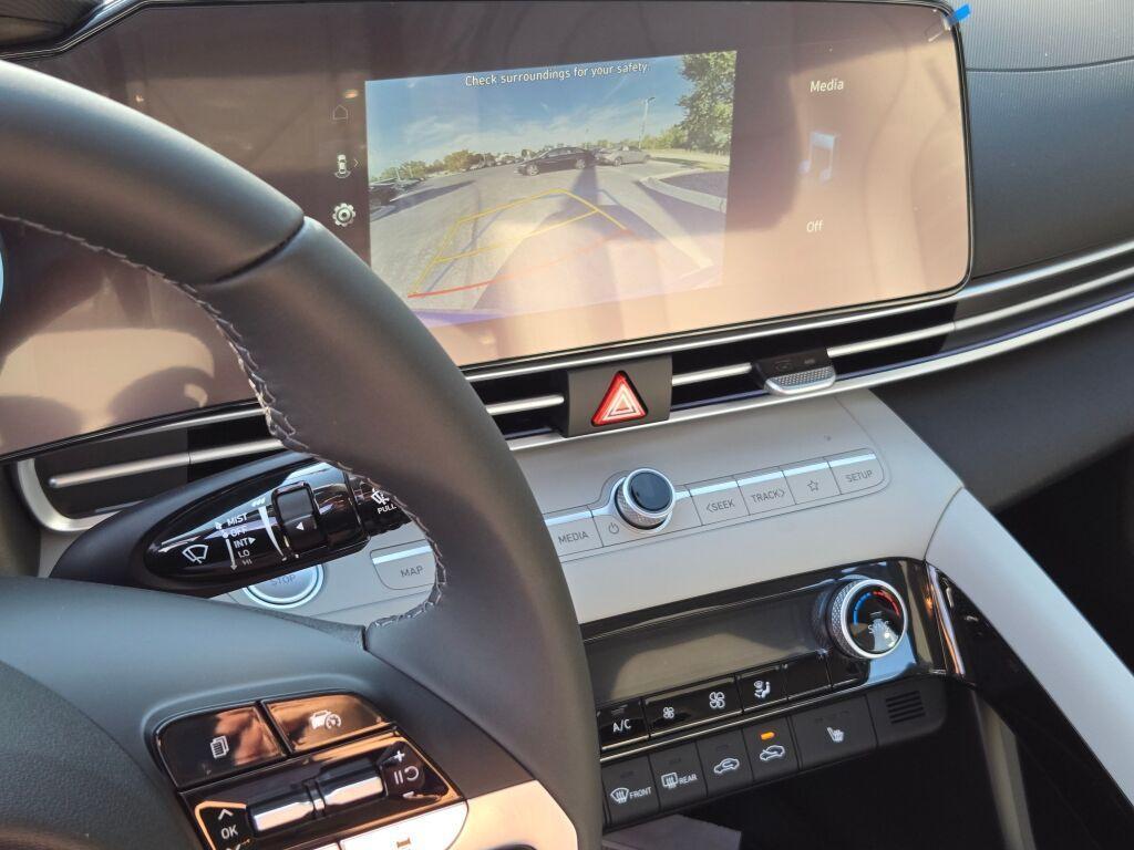 new 2025 Hyundai Elantra car, priced at $27,277