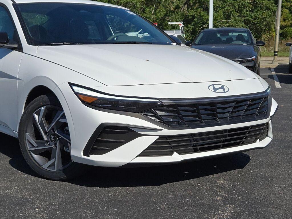 new 2025 Hyundai Elantra car, priced at $24,651