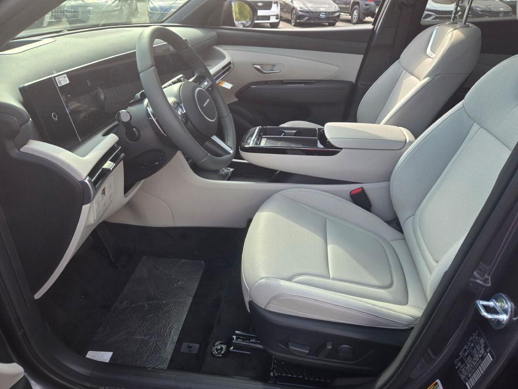 new 2025 Hyundai TUCSON Hybrid car, priced at $41,353