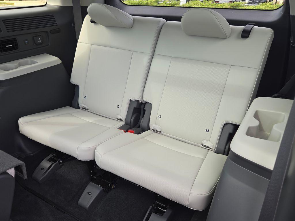 used 2024 Hyundai Santa Fe car, priced at $38,363