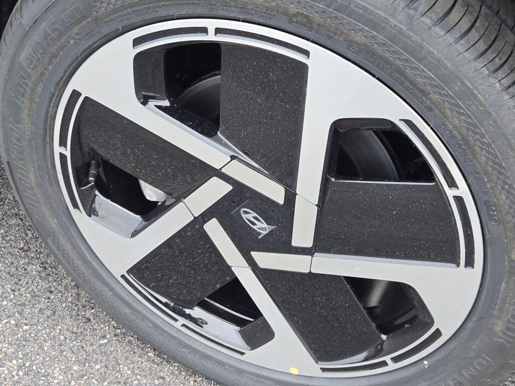 new 2026 Hyundai IONIQ 9 car, priced at $68,533