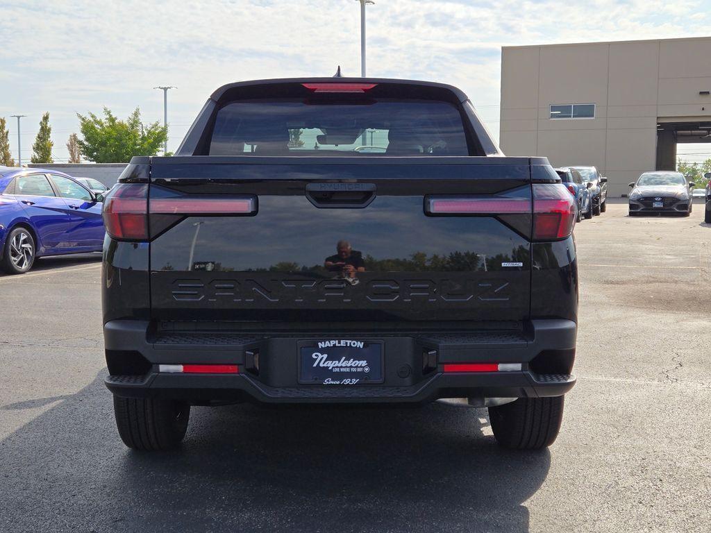 used 2025 Hyundai SANTA CRUZ car, priced at $37,686