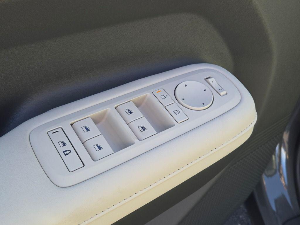 new 2026 Hyundai SANTA FE HEV car, priced at $38,063