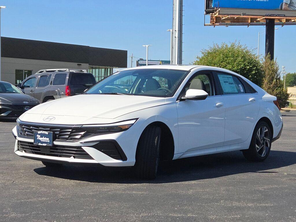 new 2025 Hyundai Elantra car, priced at $28,087