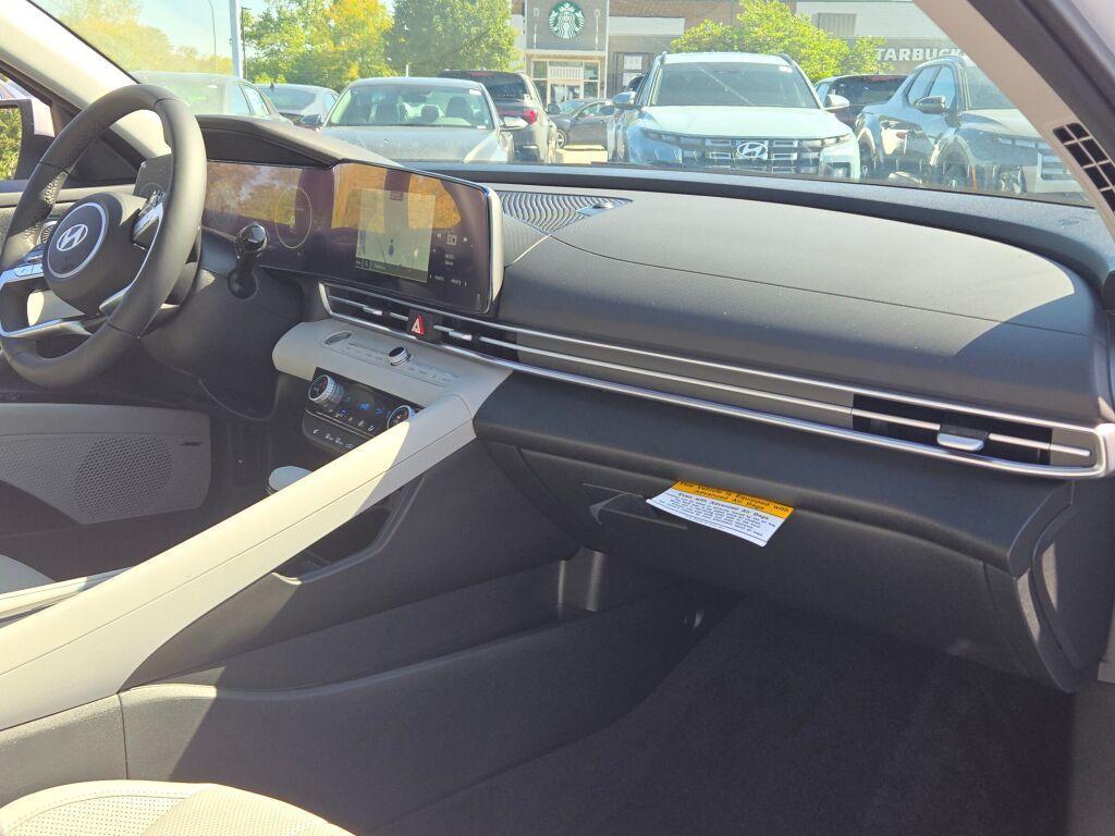 new 2025 Hyundai Elantra car, priced at $28,087