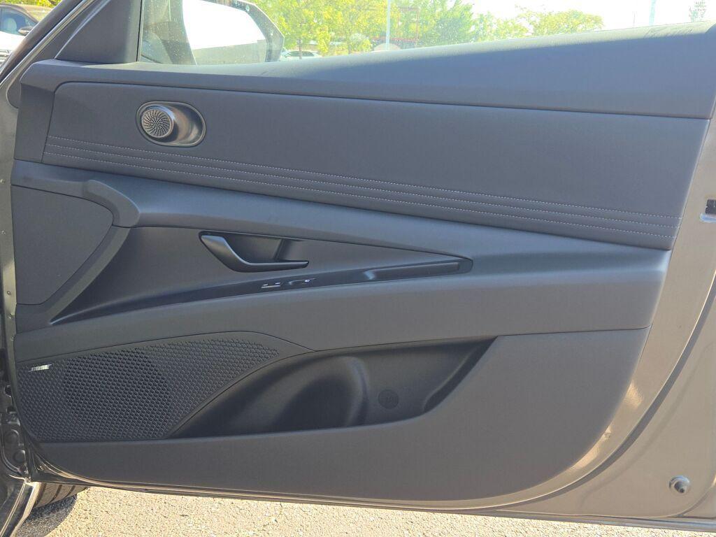 new 2025 Hyundai ELANTRA HEV car, priced at $31,070