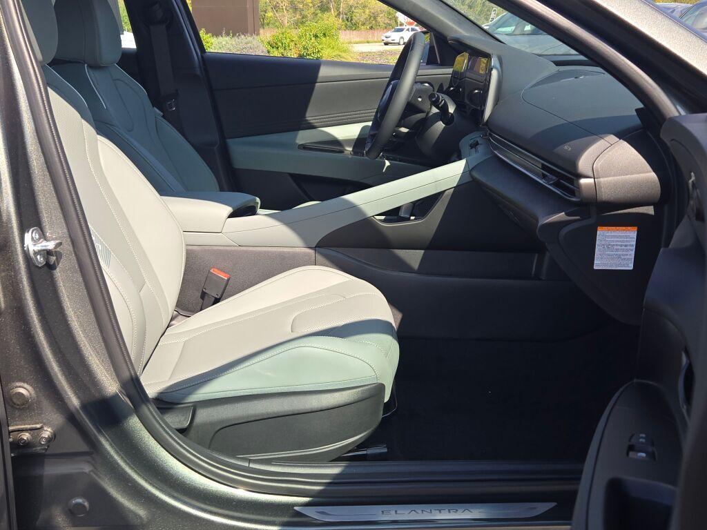new 2025 Hyundai ELANTRA HEV car, priced at $31,070